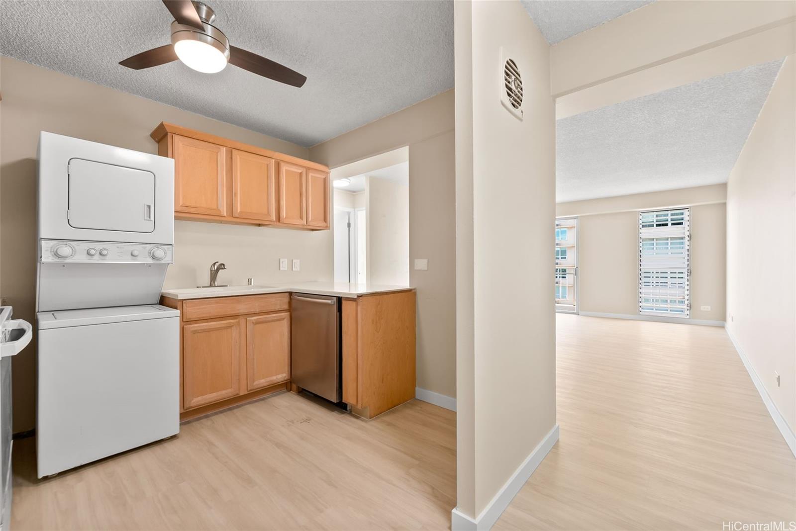 Crescent Park condo # 1603, Honolulu, Hawaii - photo 10 of 20