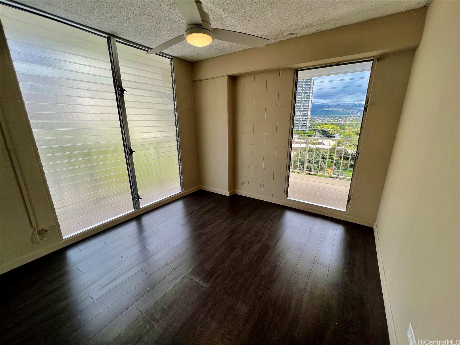 2575 Kuhio Ave Honolulu - Rental - photo 13 of 15