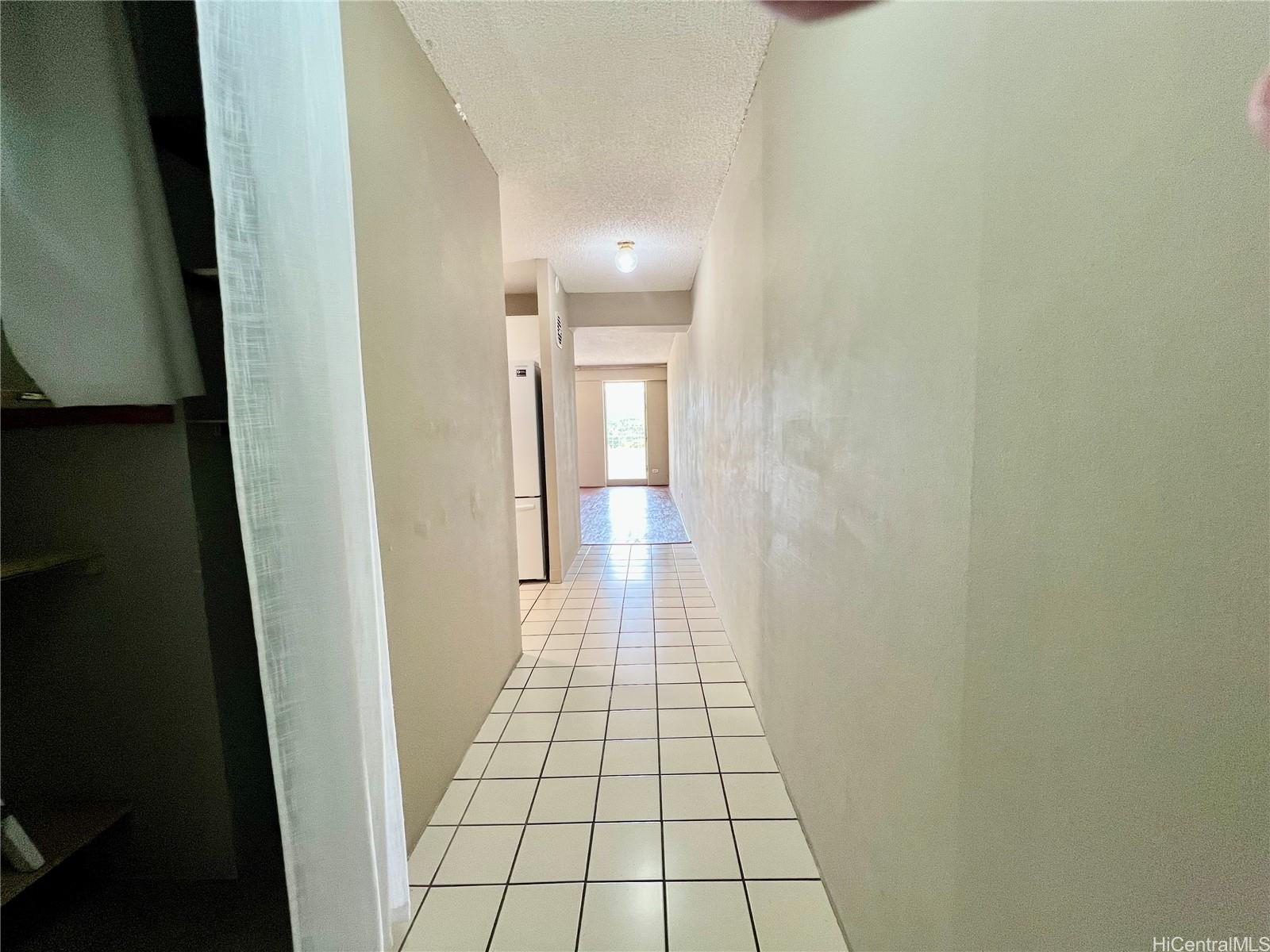 2575 Kuhio Ave Honolulu - Rental - photo 3 of 15