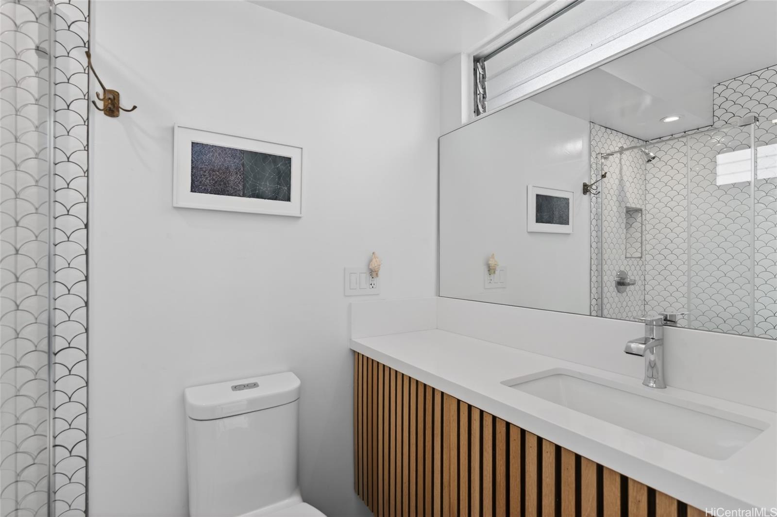 Crescent Park condo # 904, Honolulu, Hawaii - photo 19 of 24