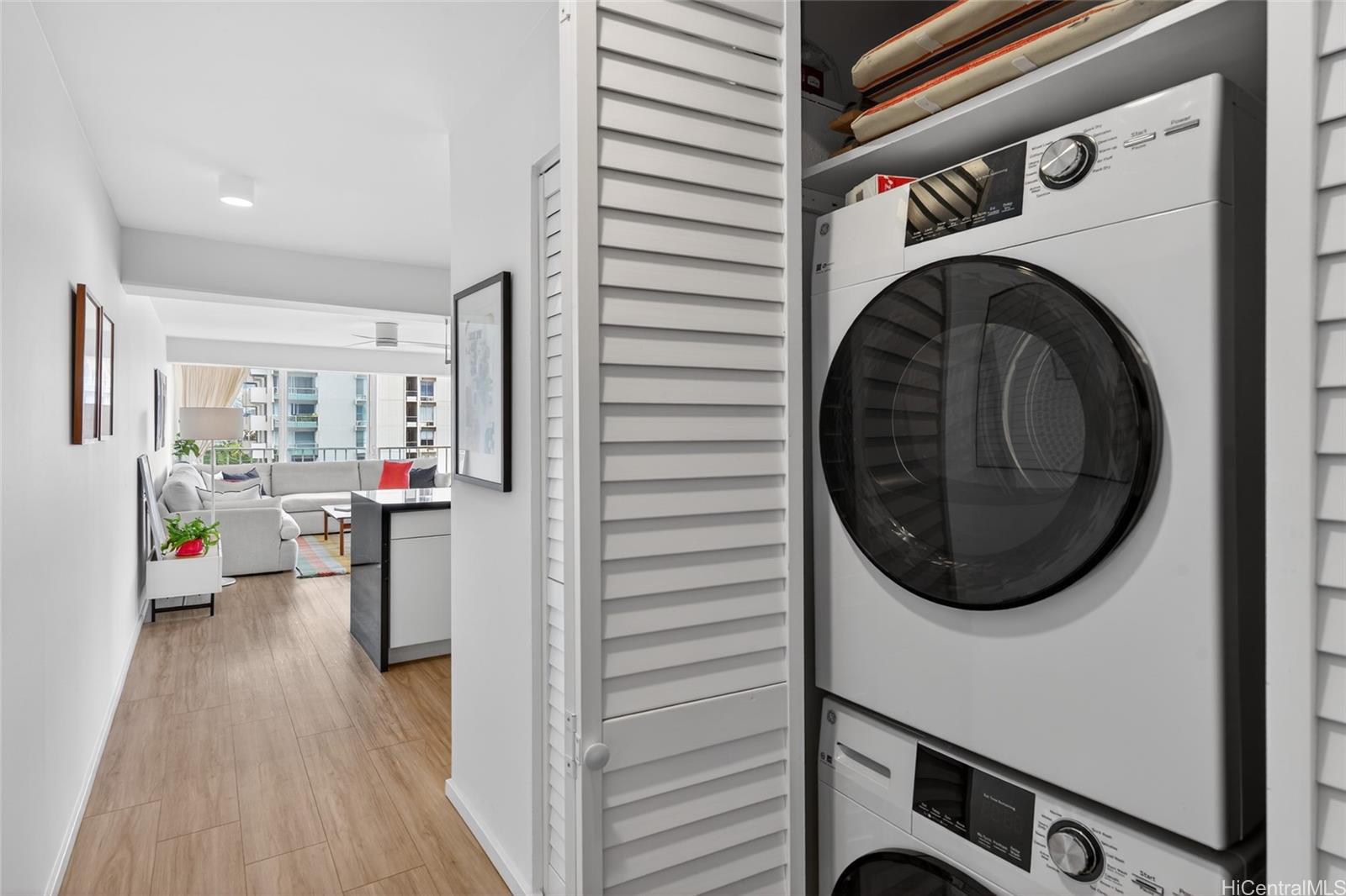 Crescent Park condo # 904, Honolulu, Hawaii - photo 20 of 24