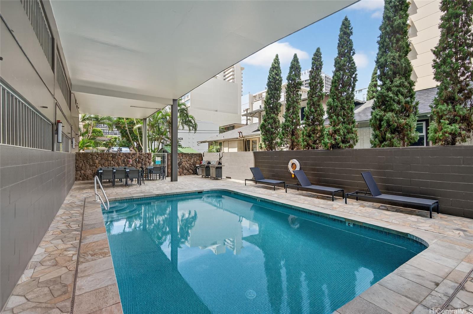 Crescent Park condo # 904, Honolulu, Hawaii - photo 21 of 24