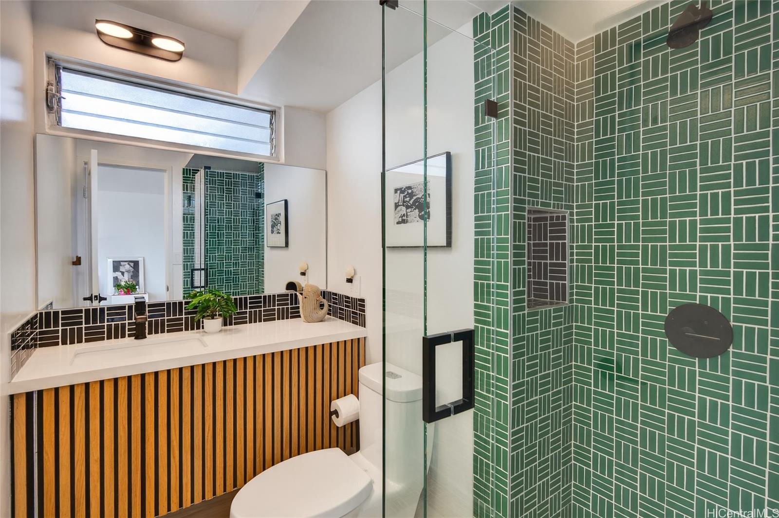 Crescent Park condo # 904, Honolulu, Hawaii - photo 6 of 24