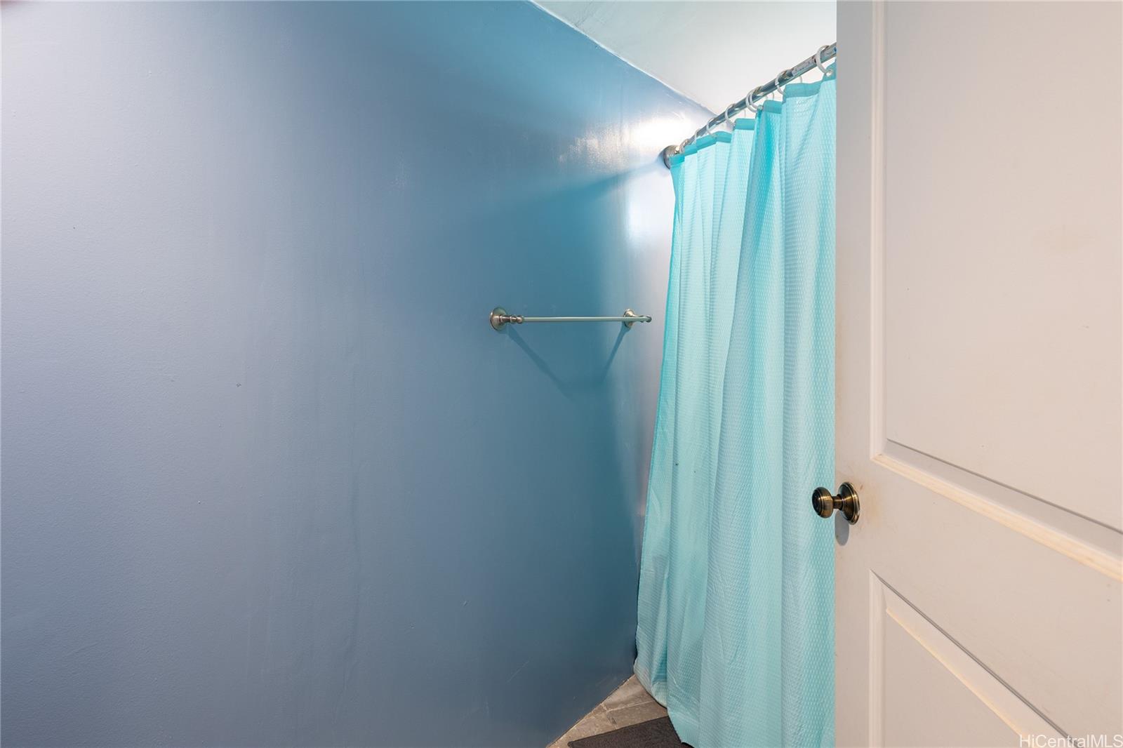 259  Kuahiwi Ave Wahiawa Area, Central home - photo 12 of 19