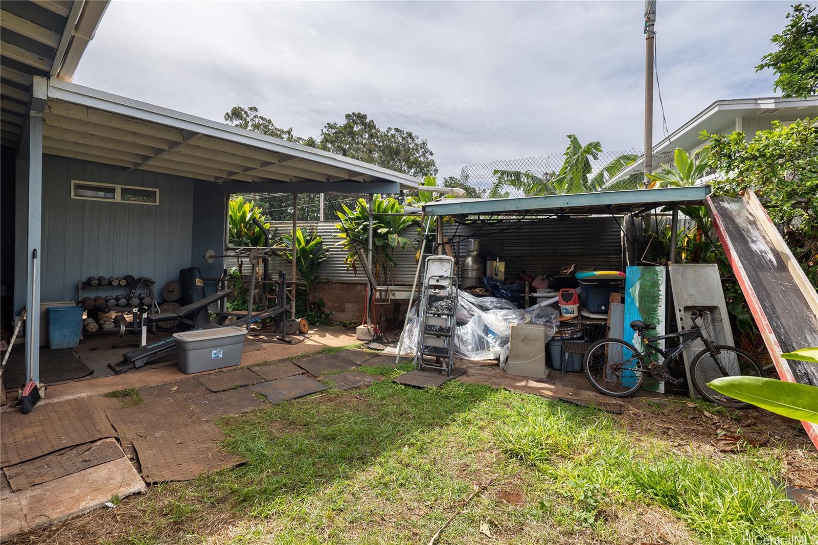 259  Kuahiwi Ave Wahiawa Area, Central home - photo 13 of 19
