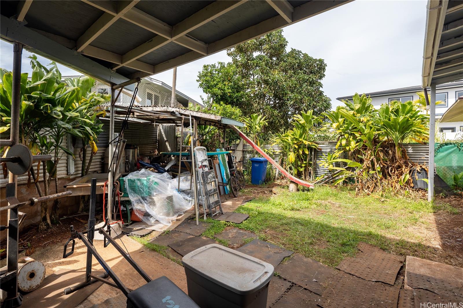 259  Kuahiwi Ave Wahiawa Area, Central home - photo 15 of 19