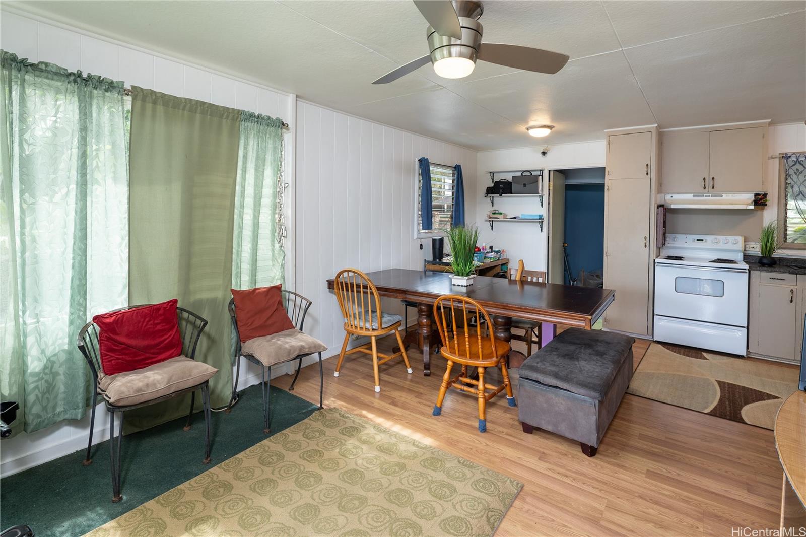 259  Kuahiwi Ave Wahiawa Area, Central home - photo 3 of 19