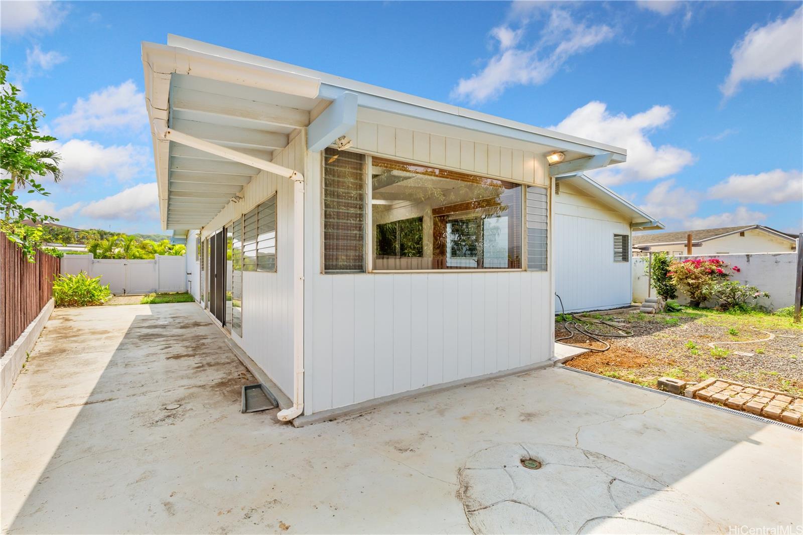 260 Nonou Street Honolulu - Rental - photo 18 of 23
