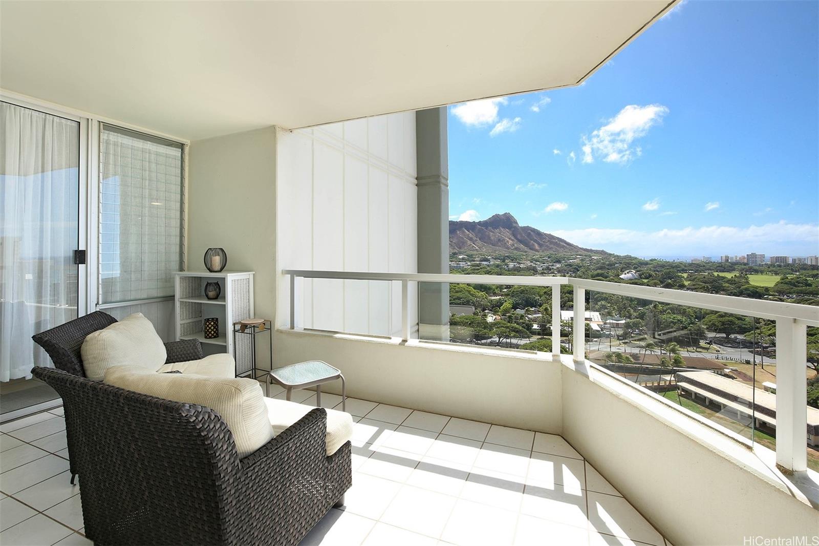 2600 Pualani Way Honolulu - Rental - photo 2 of 22