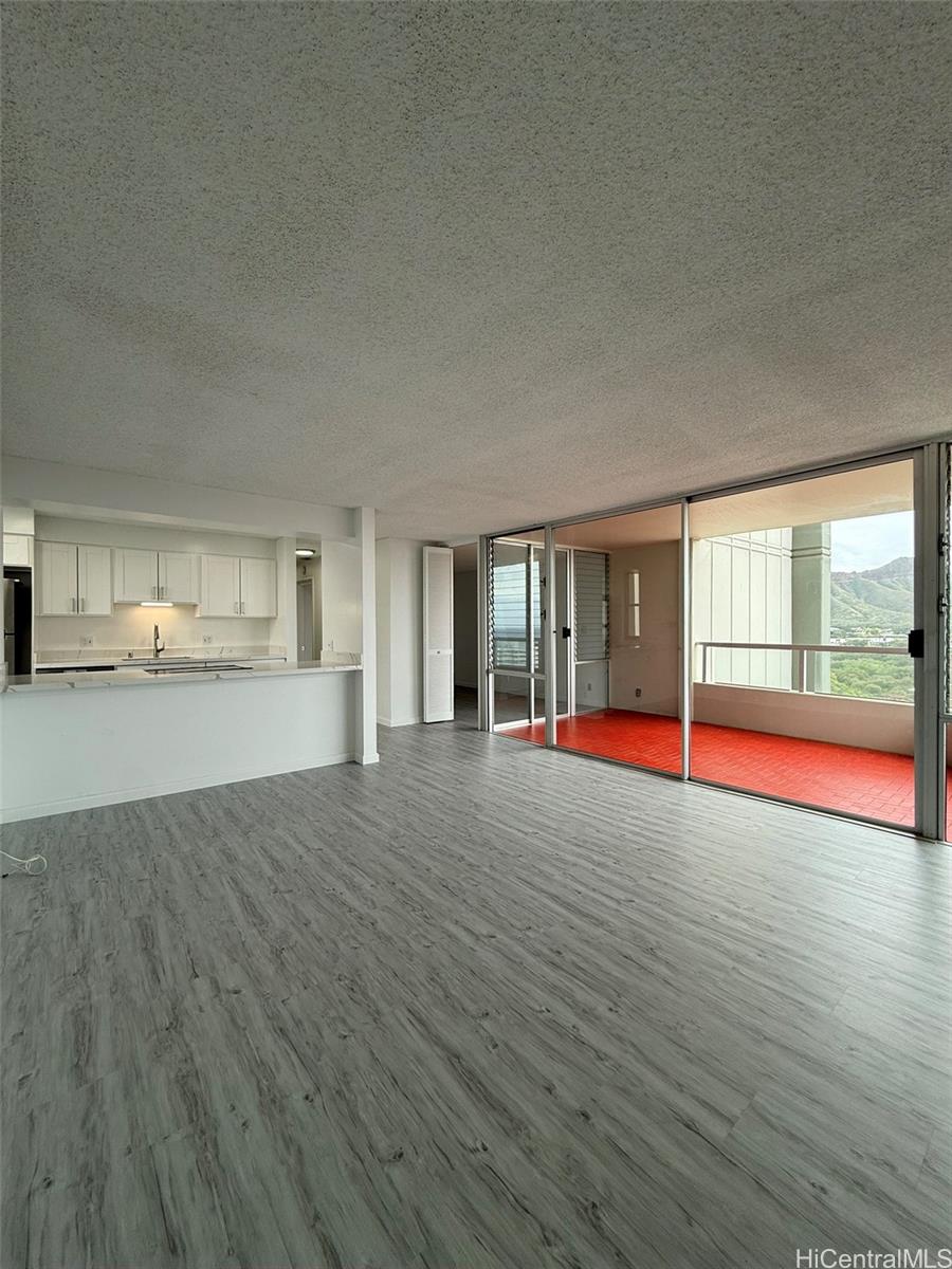 Diamond Head Vista condo # 2005, Honolulu, Hawaii - photo 10 of 24