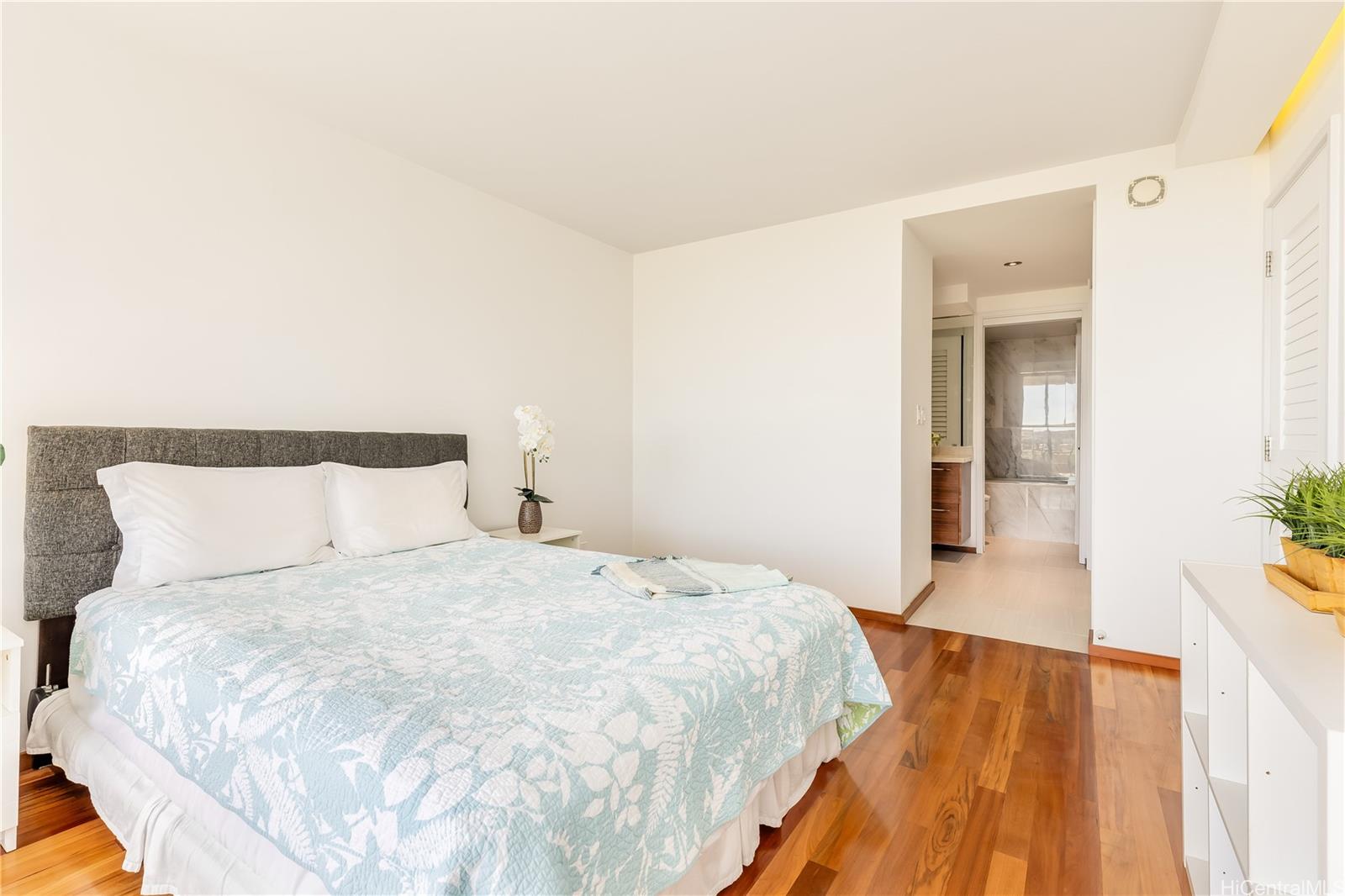 Diamond Head Vista condo # 2301, Honolulu, Hawaii - photo 18 of 25