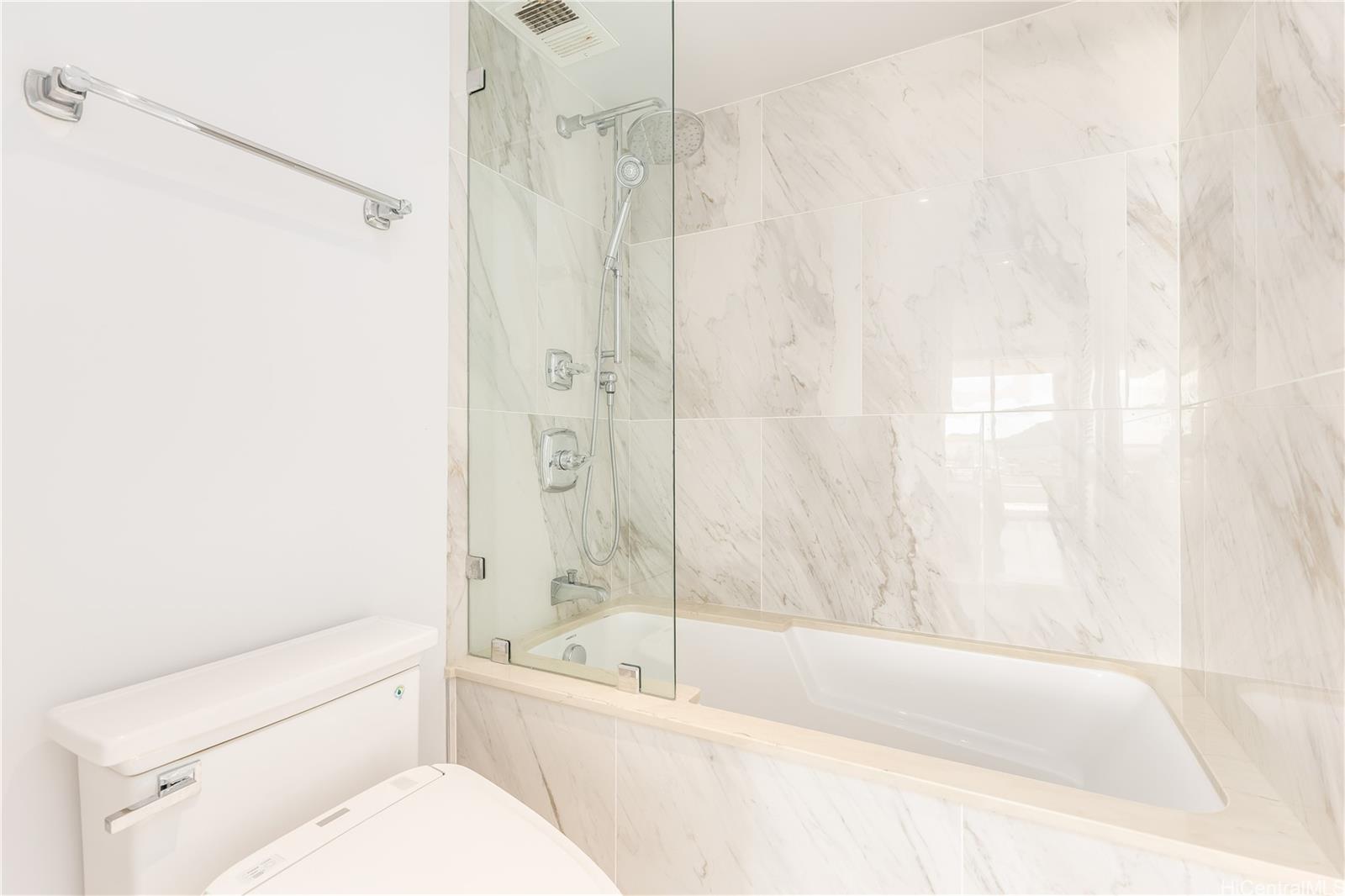 Diamond Head Vista condo # 2301, Honolulu, Hawaii - photo 20 of 25