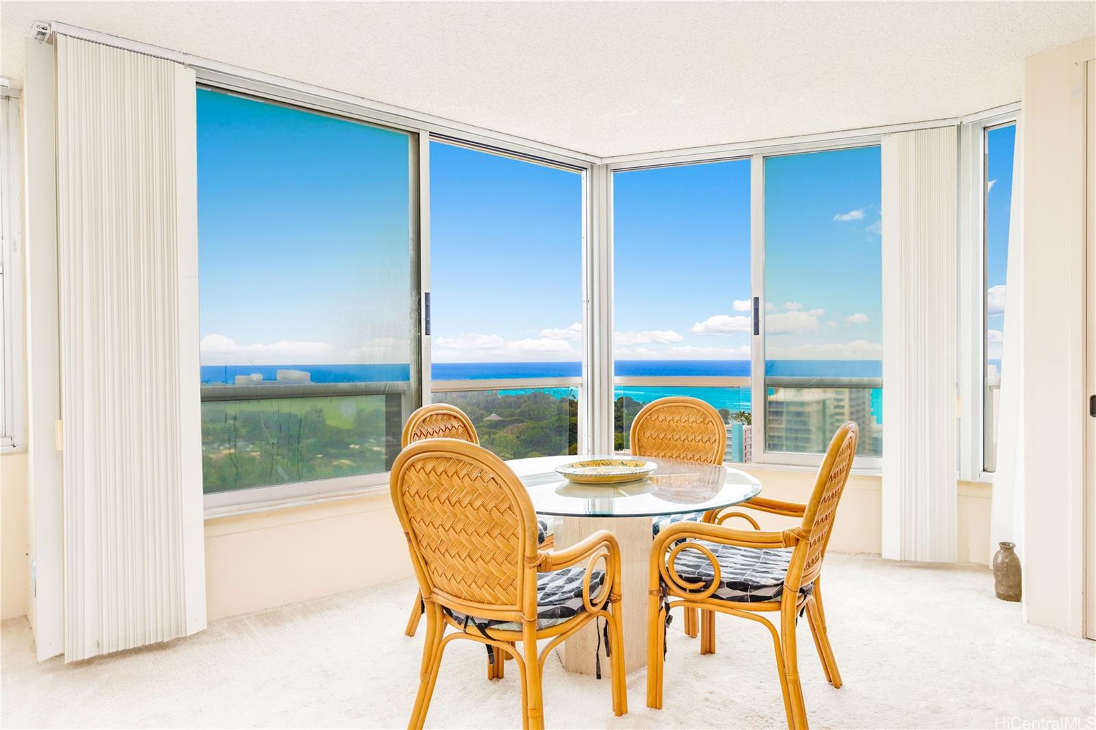 Diamond Head Vista condo # 2502, Honolulu, Hawaii - photo 11 of 25