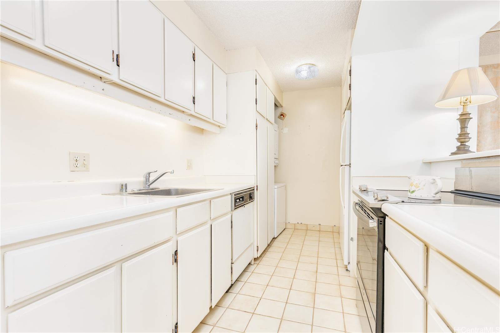 Diamond Head Vista condo # 2502, Honolulu, Hawaii - photo 13 of 25