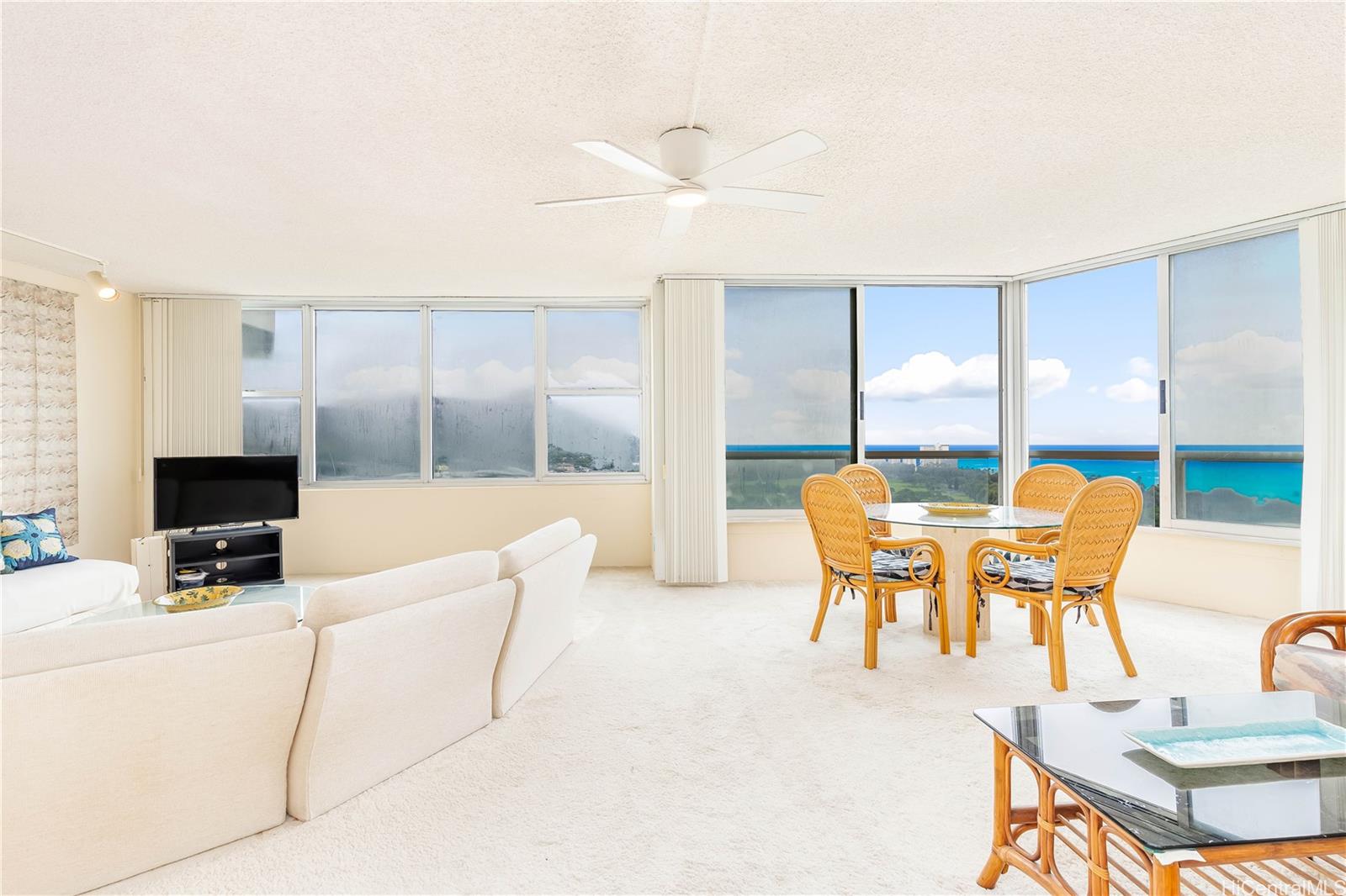 Diamond Head Vista condo # 2502, Honolulu, Hawaii - photo 5 of 25