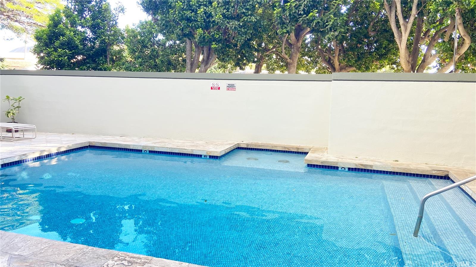 2600 Pualani Way Honolulu - Rental - photo 15 of 16