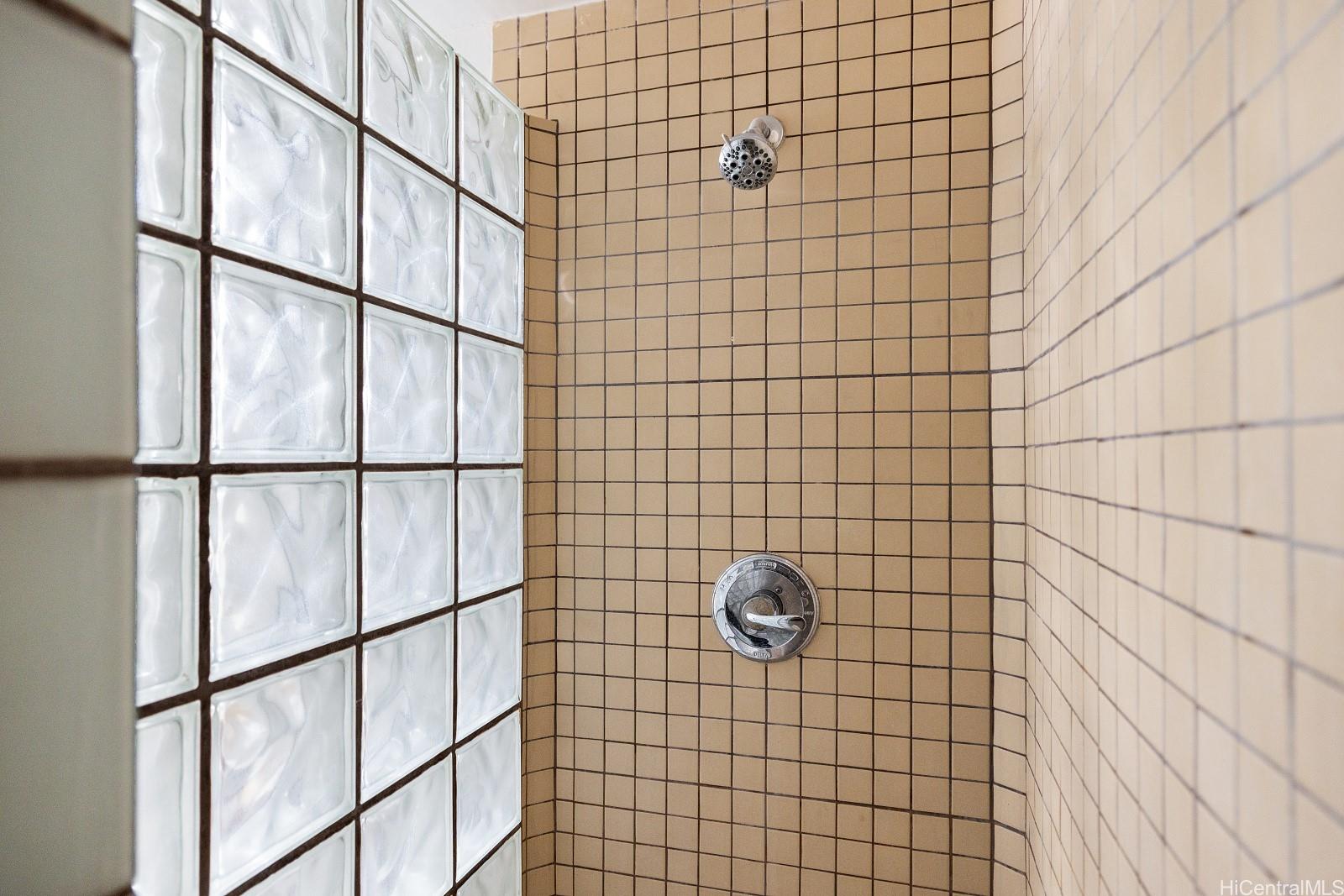 Diamond Head Vista condo # 304, Honolulu, Hawaii - photo 18 of 24