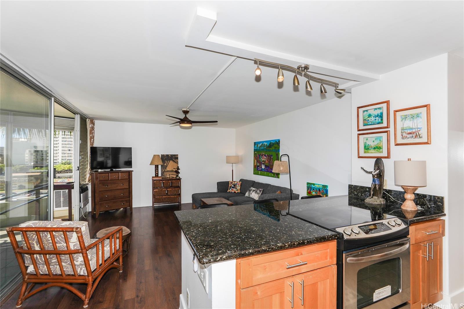 2600 Pualani Way Honolulu - Rental - photo 14 of 25