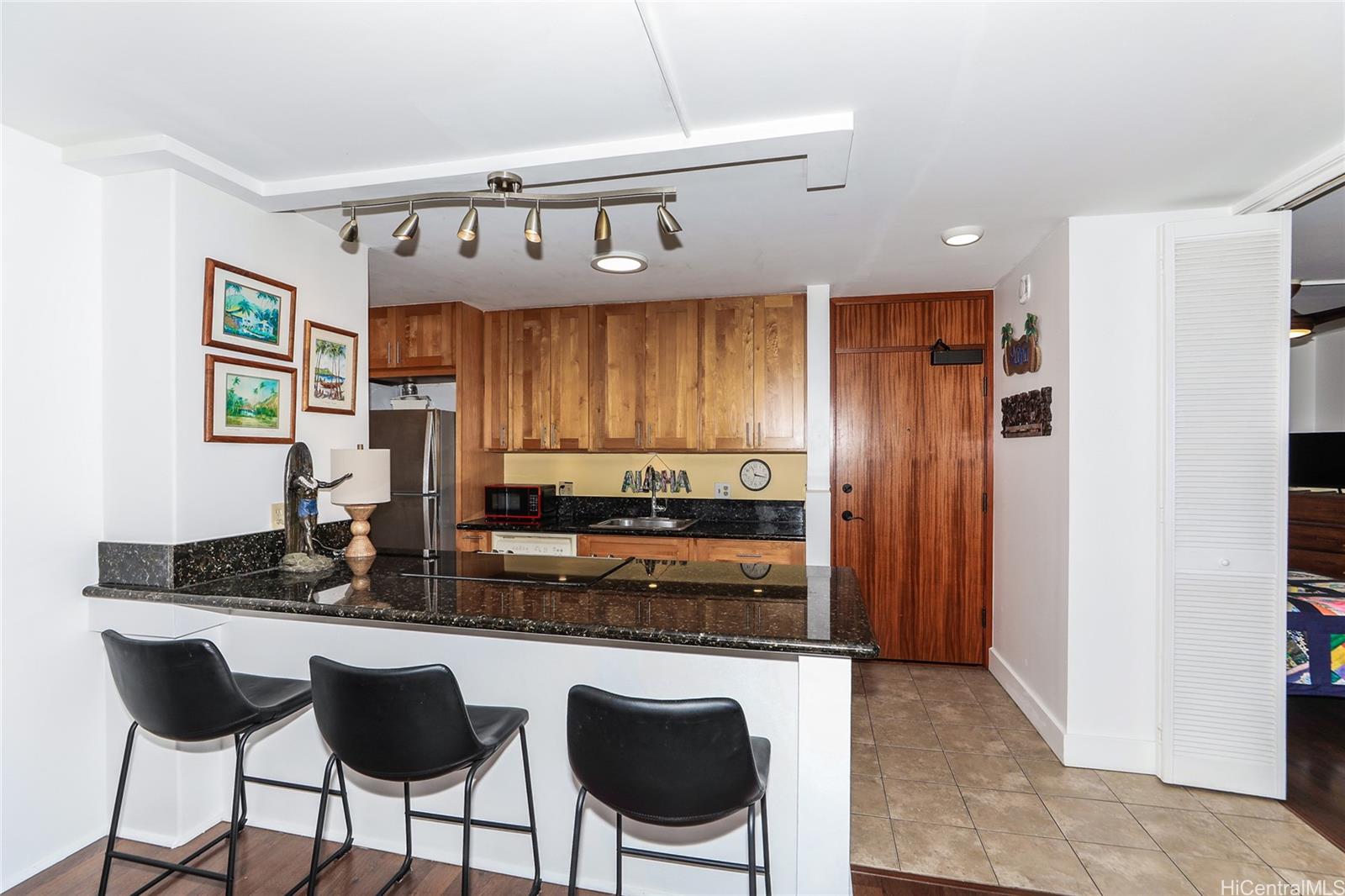 2600 Pualani Way Honolulu - Rental - photo 18 of 25