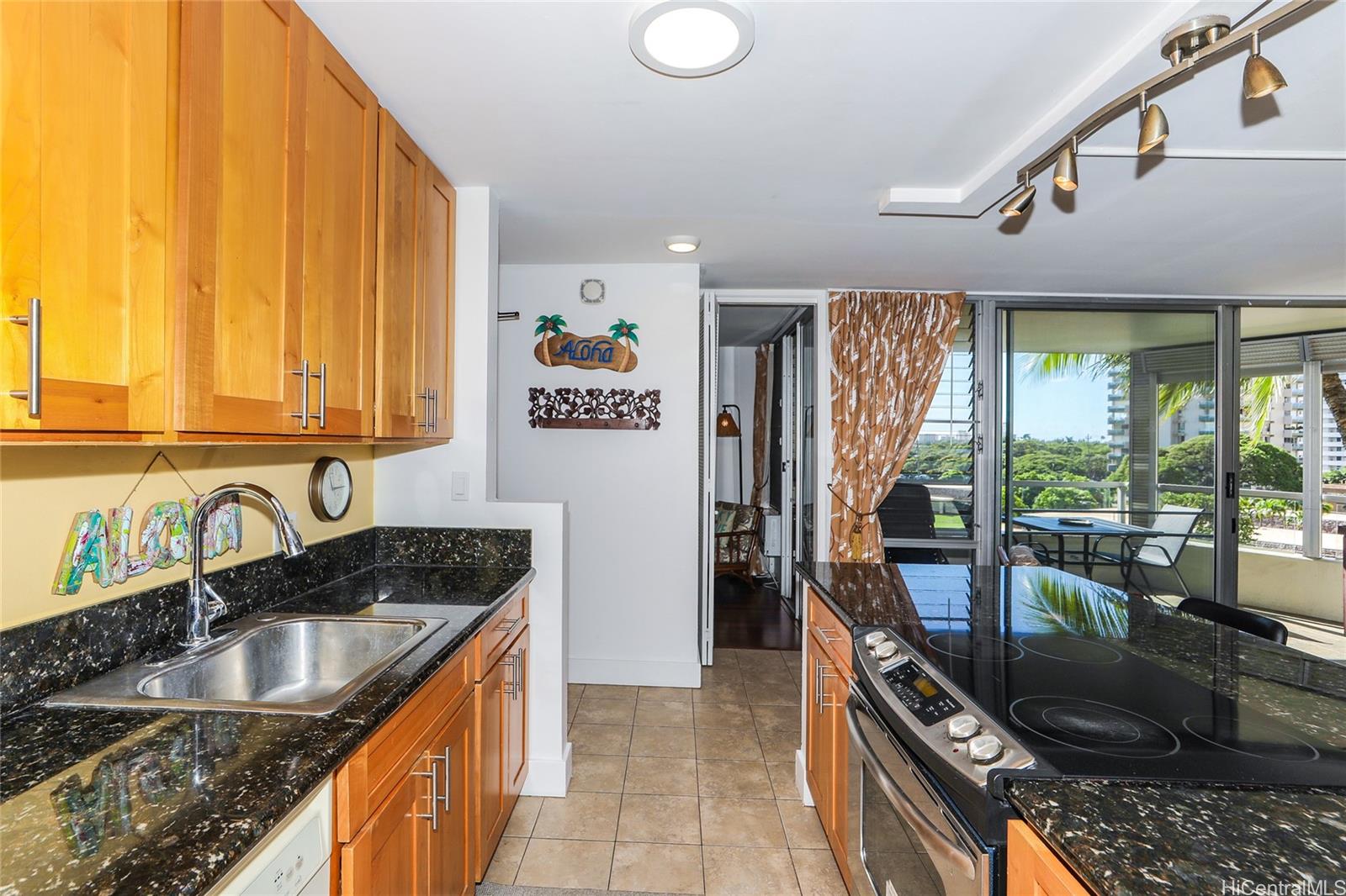 2600 Pualani Way Honolulu - Rental - photo 19 of 25