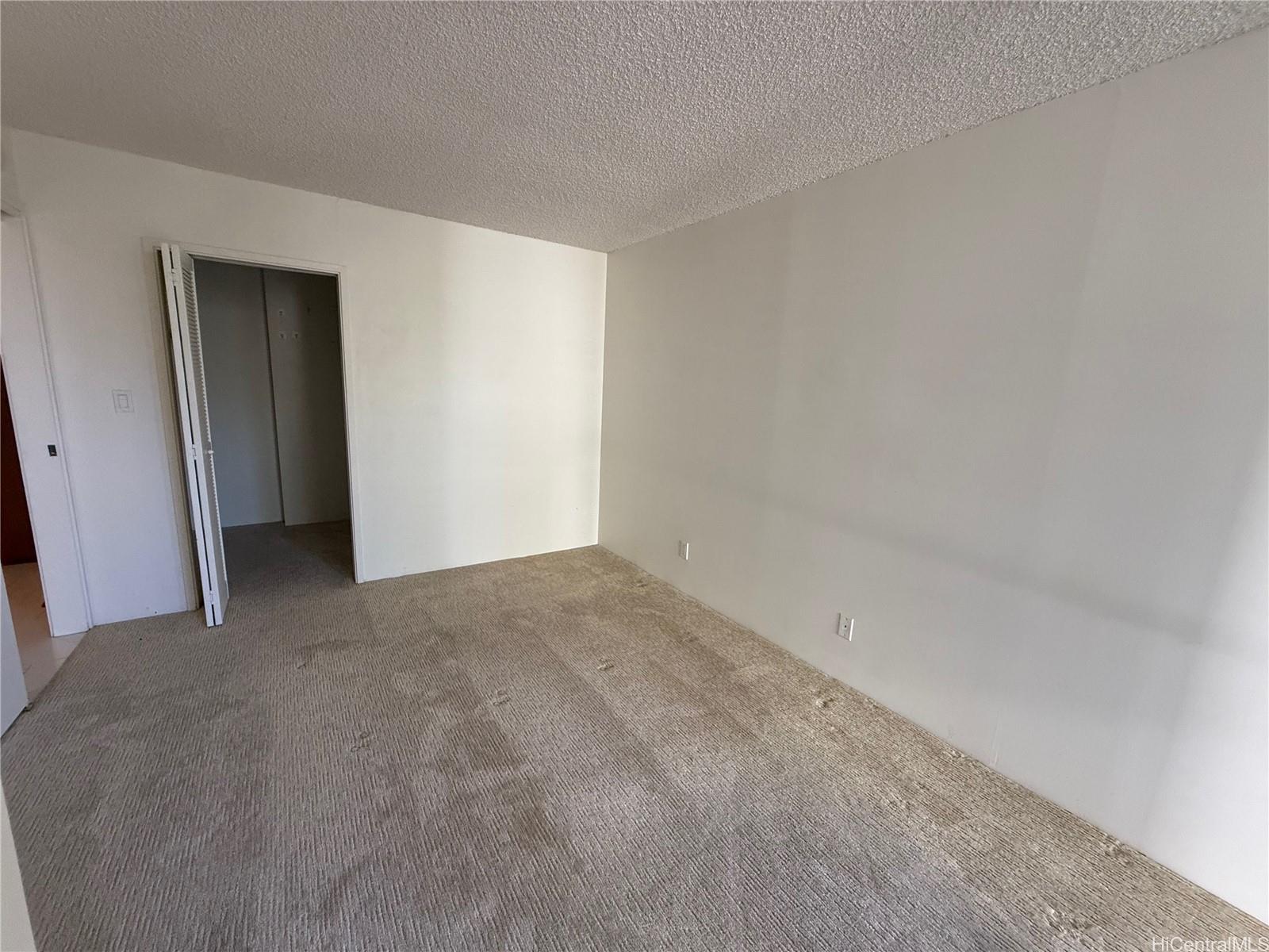 2600 Pualani Way Honolulu - Rental - photo 2 of 5