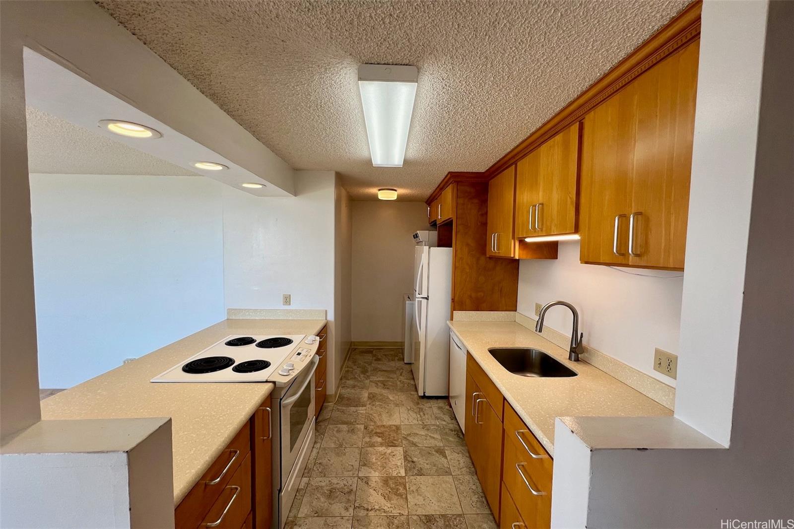 Diamond Head Vista condo # 904, Honolulu, Hawaii - photo 7 of 24