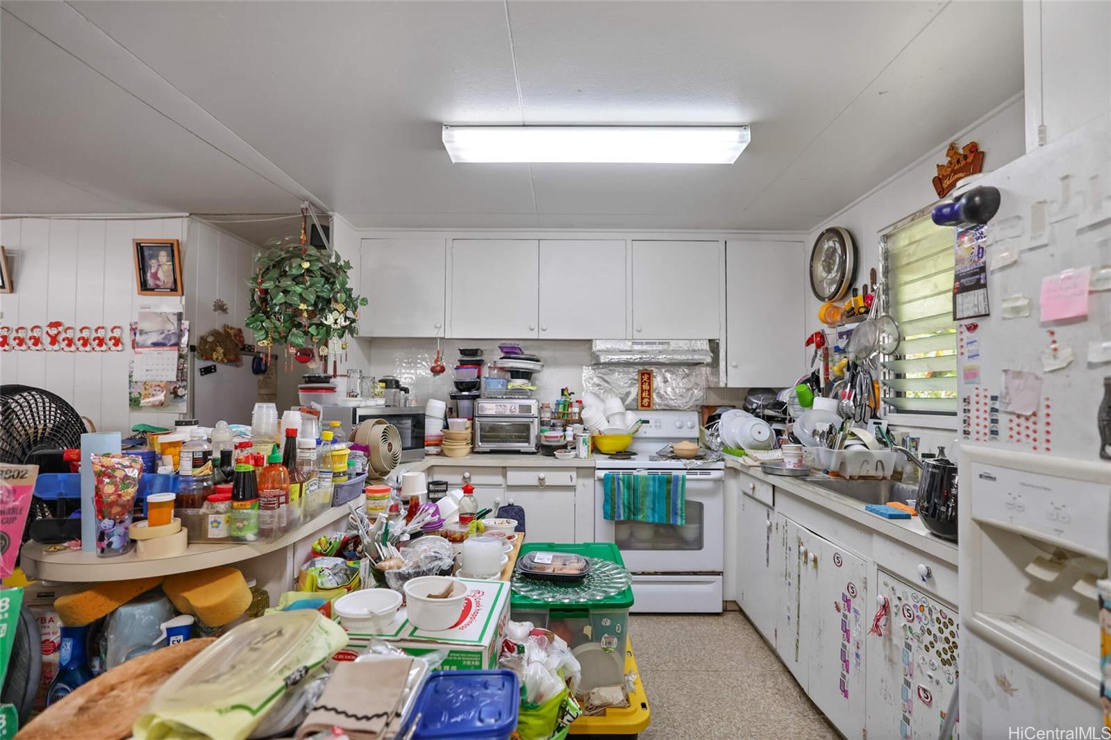 2606 Nahaku Place Honolulu - Multi-family - photo 19 of 25