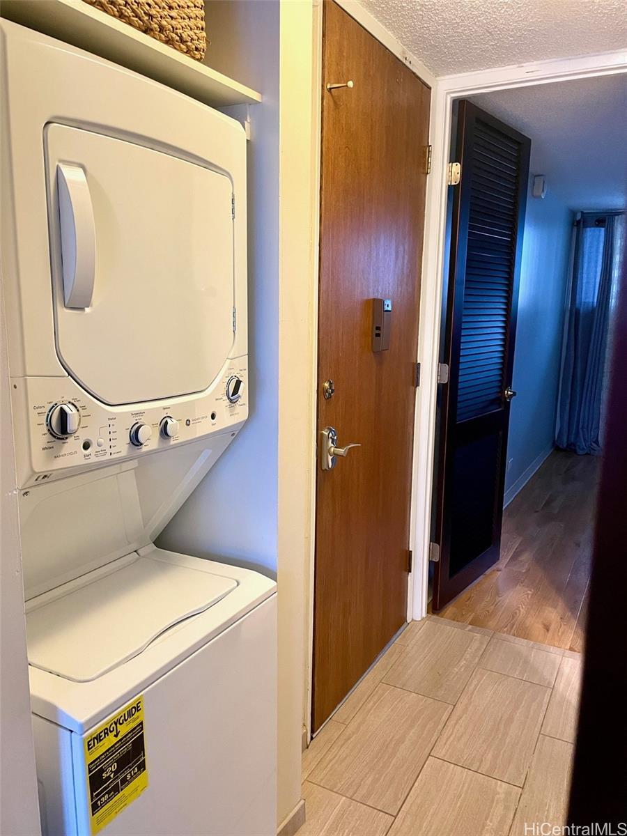 Canal House condo # 1802, Honolulu, Hawaii - photo 15 of 23