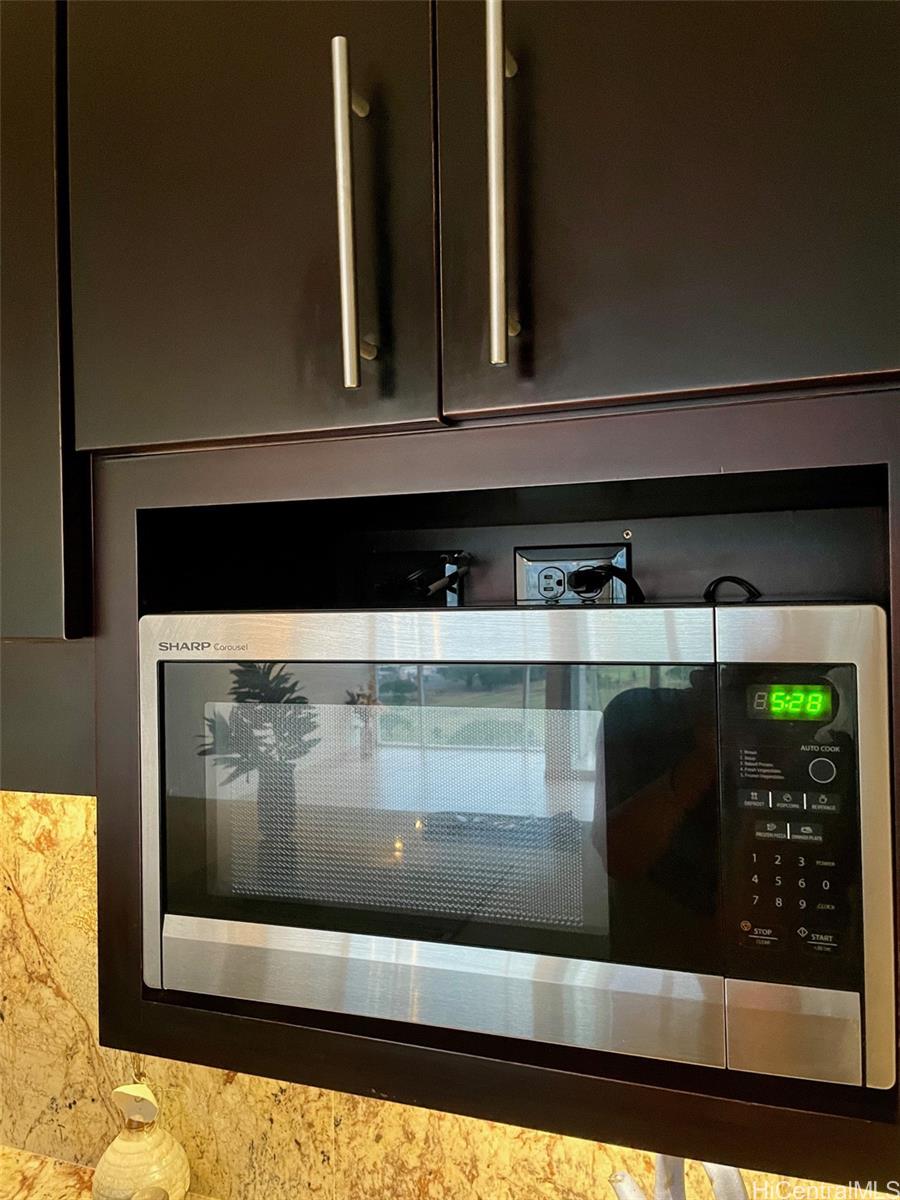 Canal House condo # 1802, Honolulu, Hawaii - photo 7 of 23