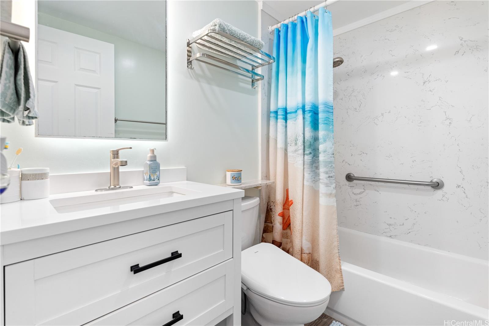 Canal House condo # 1805, Honolulu, Hawaii - photo 11 of 15