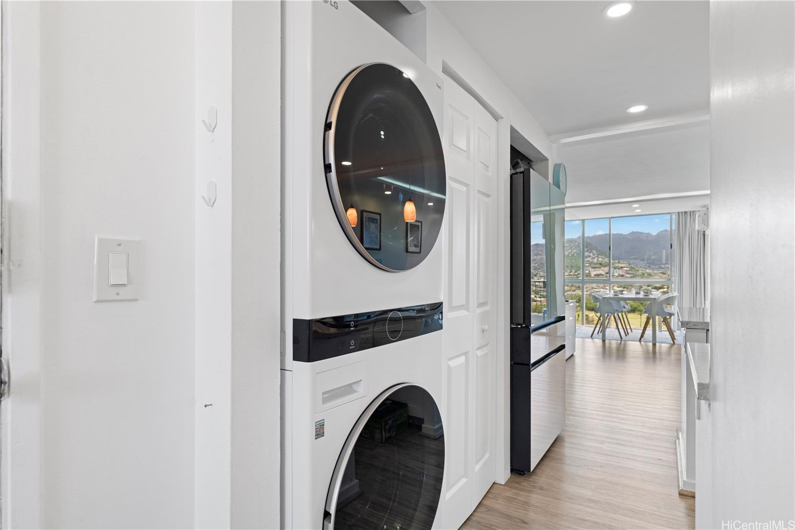 Canal House condo # 1805, Honolulu, Hawaii - photo 14 of 15