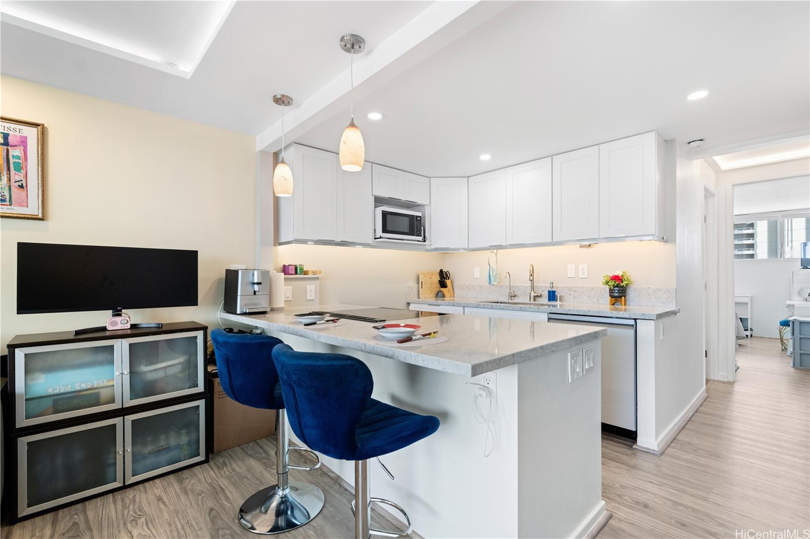 Canal House condo # 1805, Honolulu, Hawaii - photo 5 of 15