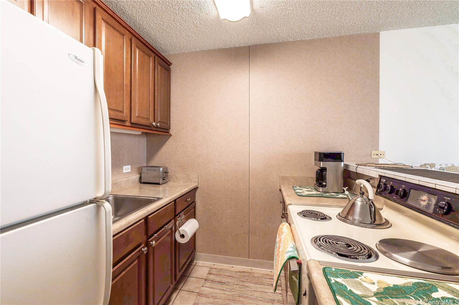 Canal House condo # 1904, Honolulu, Hawaii - photo 3 of 16