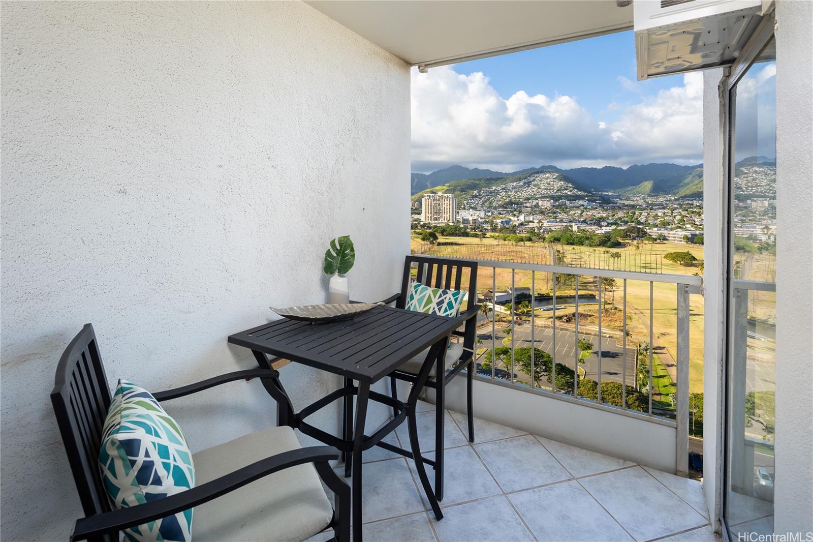 Canal House condo # 2104, Honolulu, Hawaii - photo 4 of 22