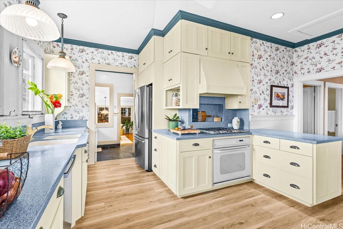 2618  Ferdinand Ave Manoa Area, Honolulu home - photo 5 of 24