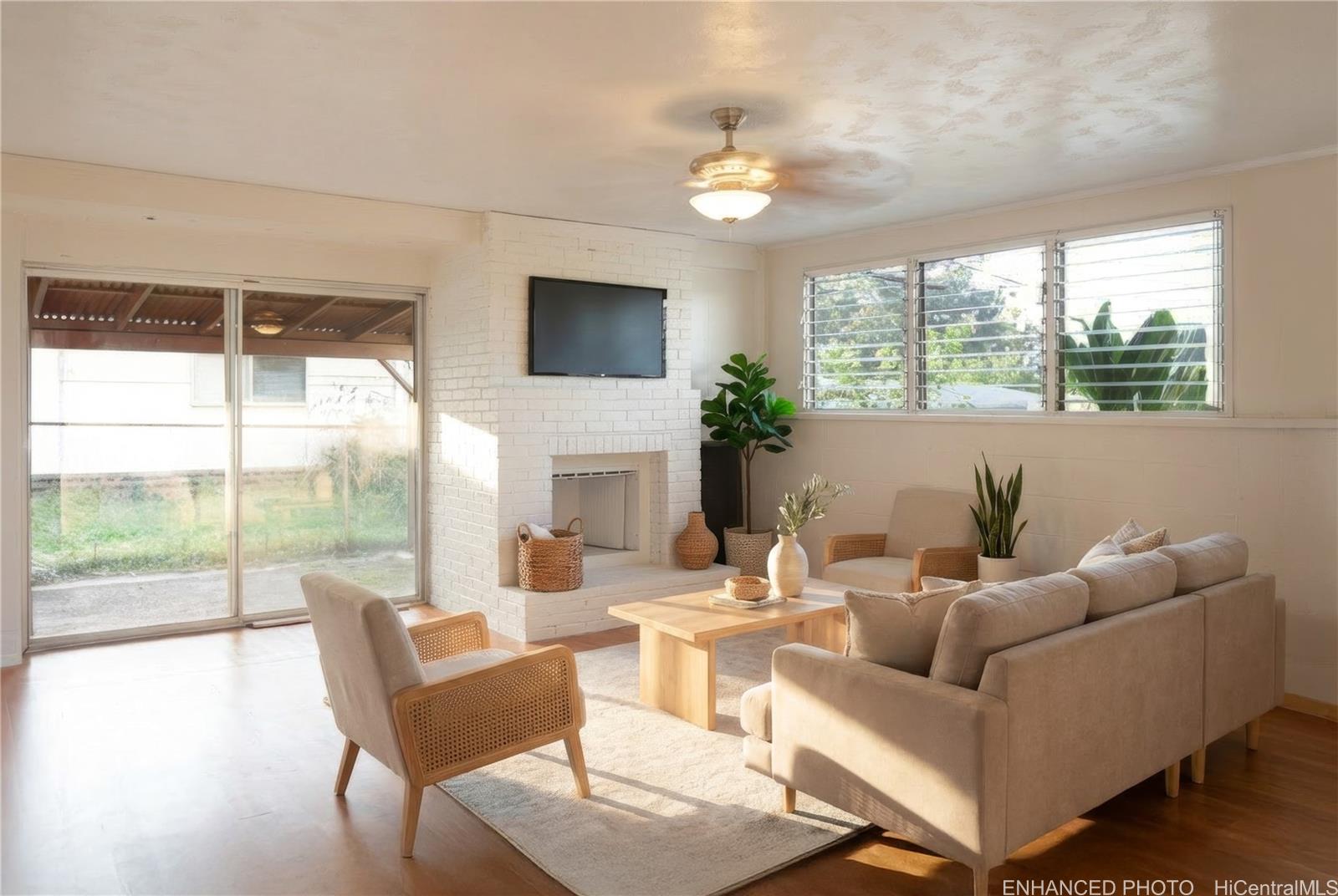 2619  California Ave Wahiawa Heights, Central home - photo 2 of 18