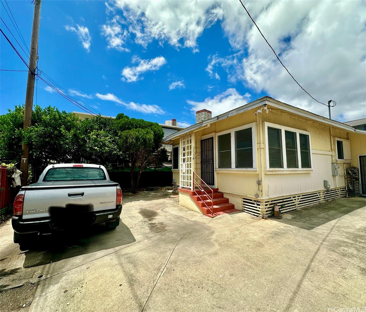 2623 Nahaku Pl Honolulu - Rental - photo 5 of 9