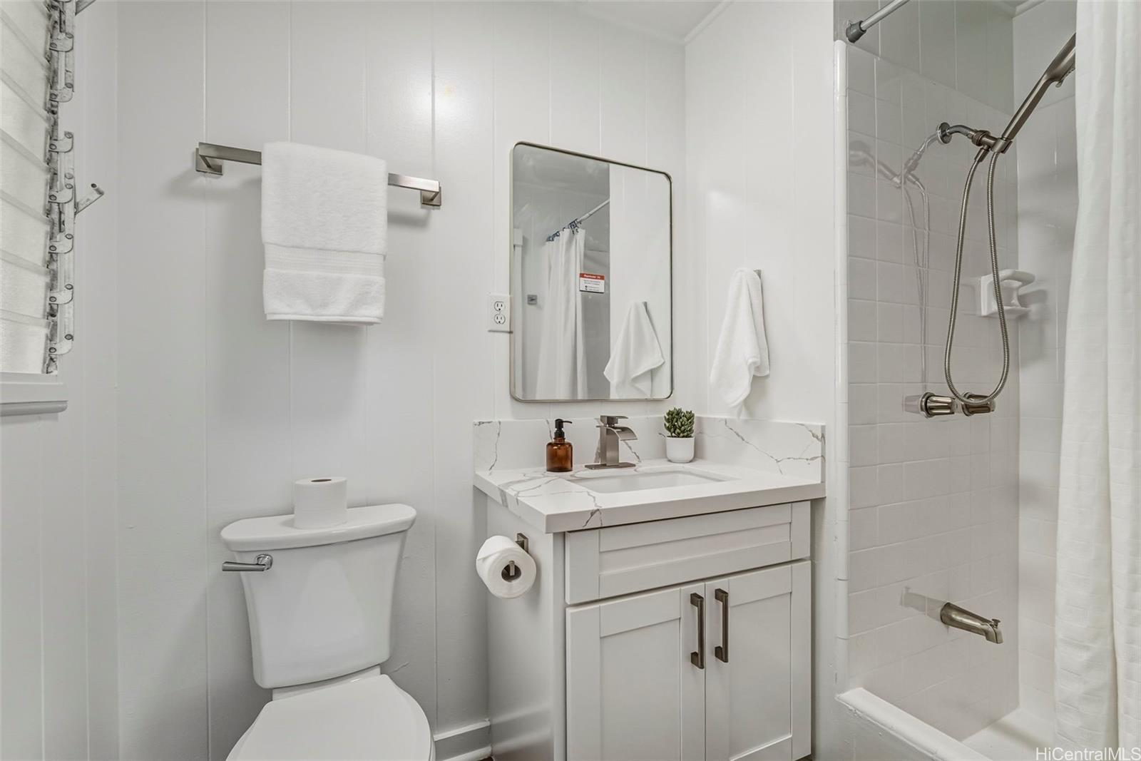 2625  Puninoni St Wahiawa Heights, Central home - photo 15 of 17