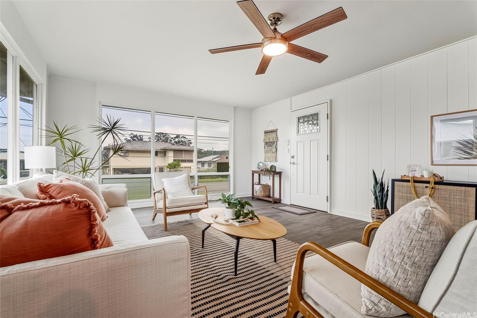 2625  Puninoni St Wahiawa Heights, Central home - photo 3 of 17