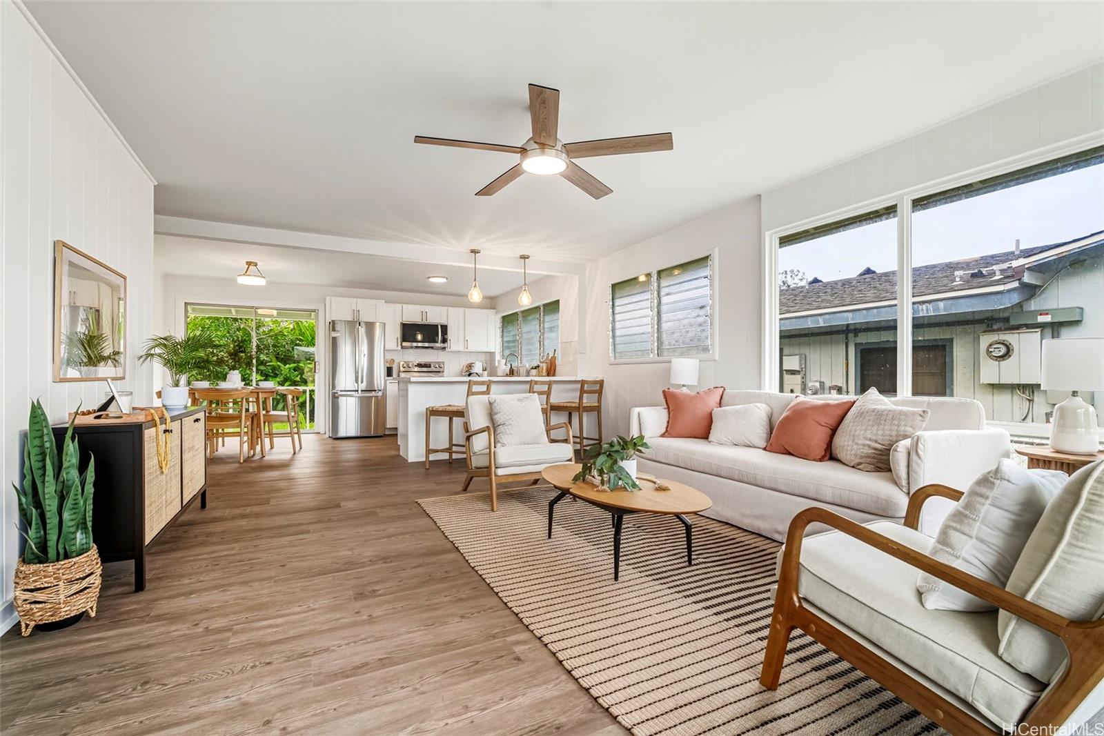 2625  Puninoni St Wahiawa Heights, Central home - photo 4 of 17