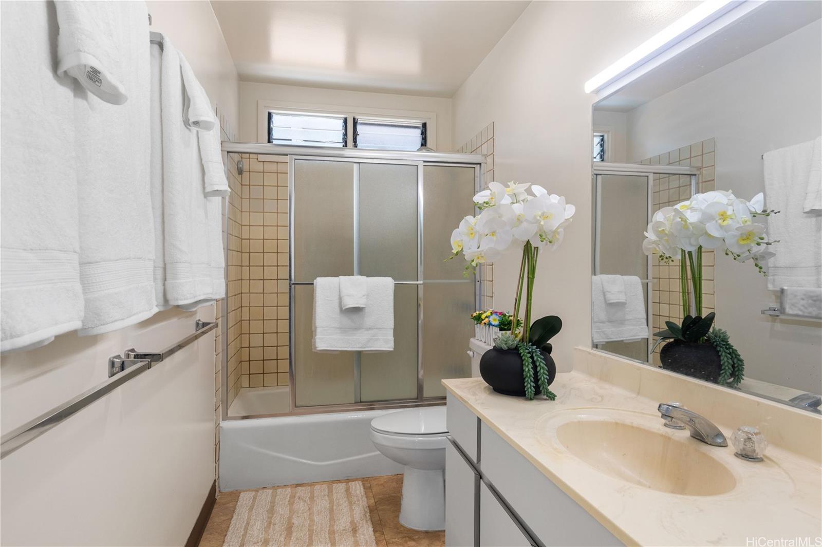 2626  Hillside Ave Manoa Area, Honolulu home - photo 21 of 25