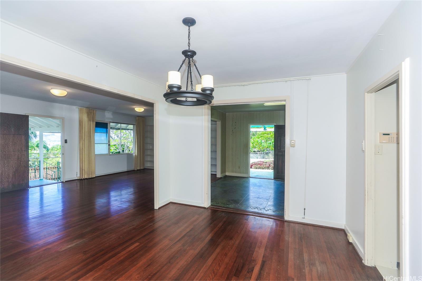 2626  Manoa Road Manoa Area, Honolulu home - photo 10 of 25