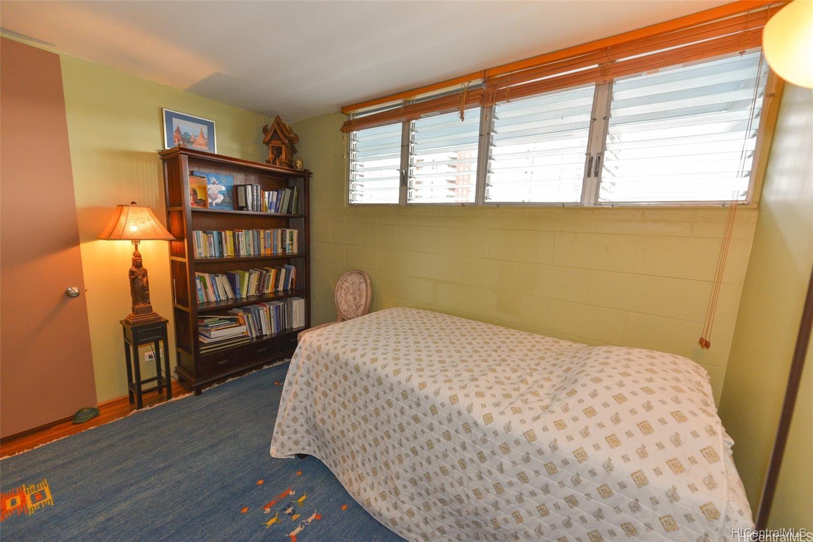 Plumeria Hale condo # 1002, Honolulu, Hawaii - photo 3 of 9