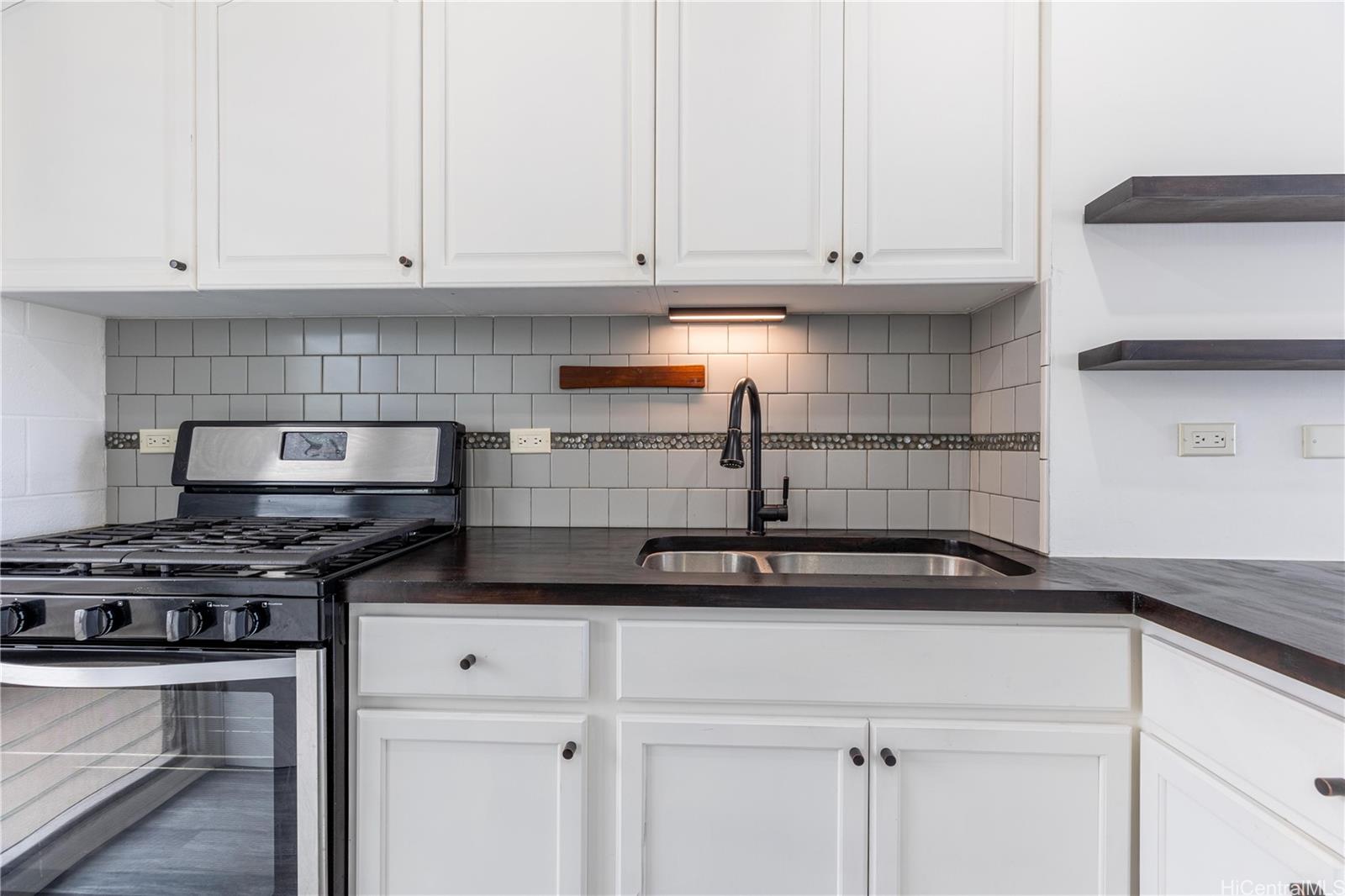 Plumeria Hale condo # 1403, Honolulu, Hawaii - photo 18 of 24