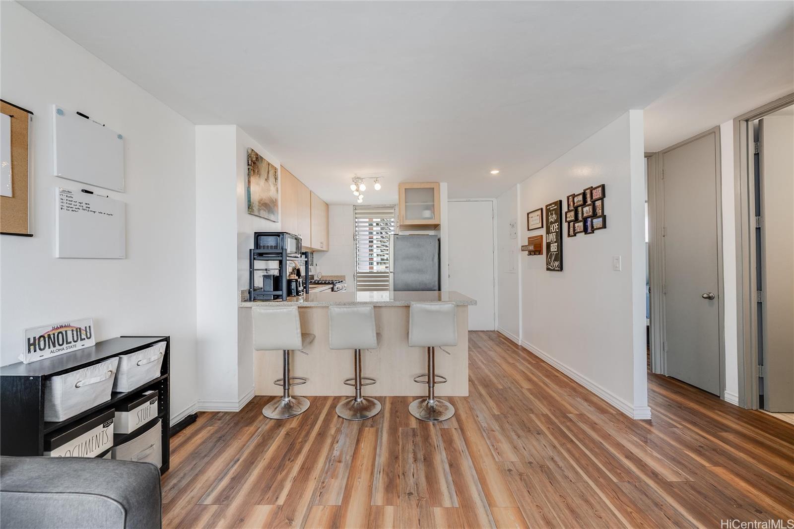 Plumeria Hale condo # 802, Honolulu, Hawaii - photo 13 of 25