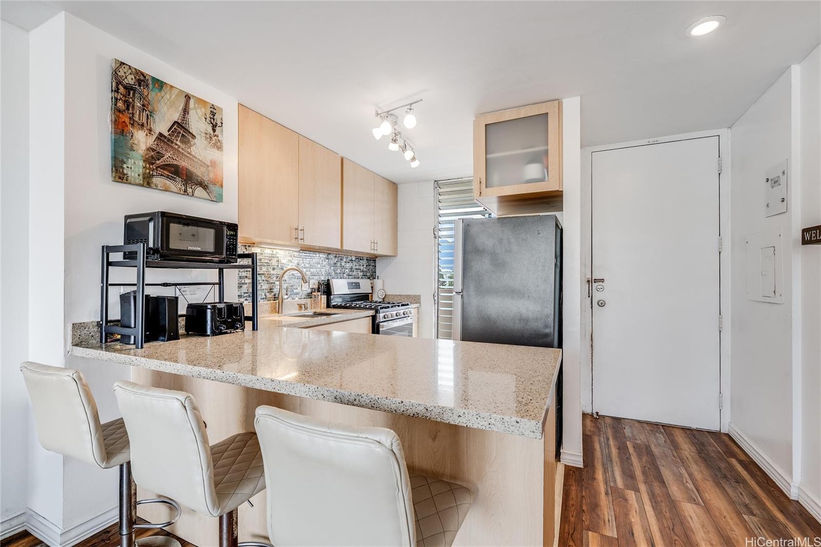 Plumeria Hale condo # 802, Honolulu, Hawaii - photo 14 of 25