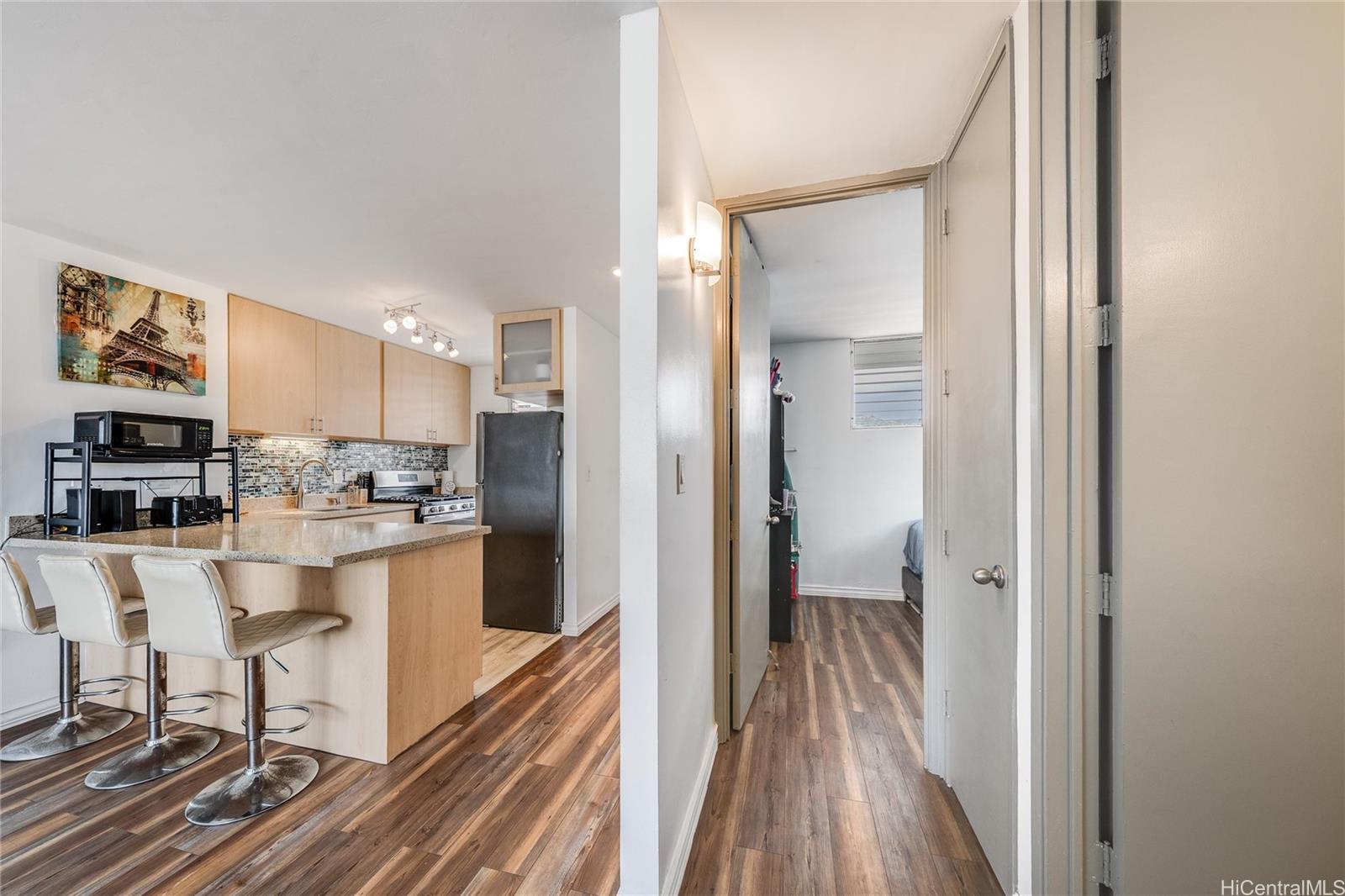 Plumeria Hale condo # 802, Honolulu, Hawaii - photo 15 of 25