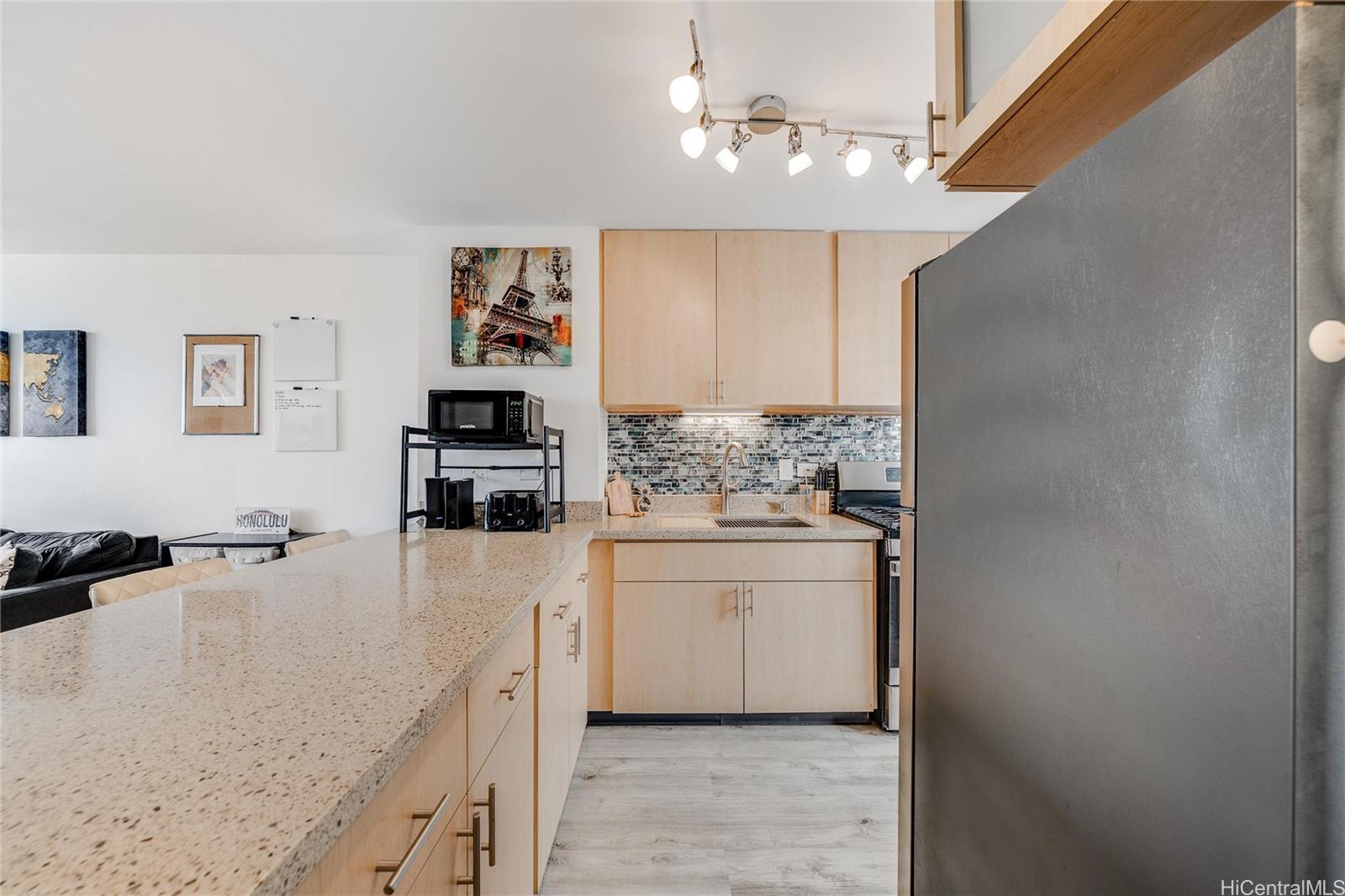 Plumeria Hale condo # 802, Honolulu, Hawaii - photo 4 of 25