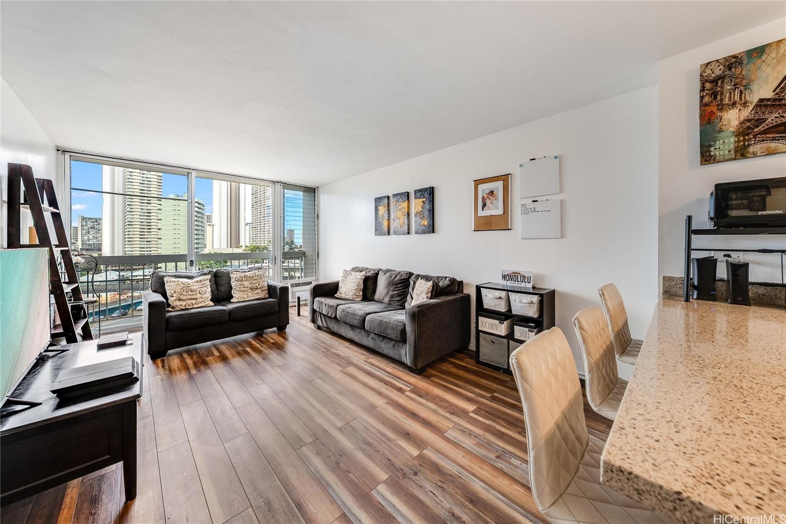 Plumeria Hale condo # 802, Honolulu, Hawaii - photo 8 of 25