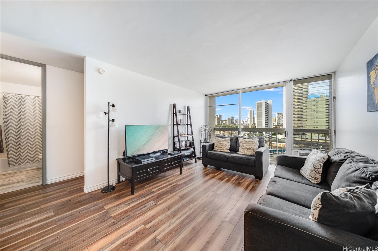 Plumeria Hale condo # 802, Honolulu, Hawaii - photo 10 of 25